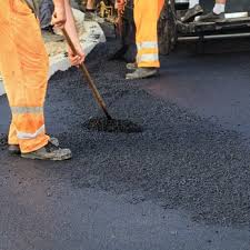 Best Asphalt Driveway Installation  in Thatcher, UT